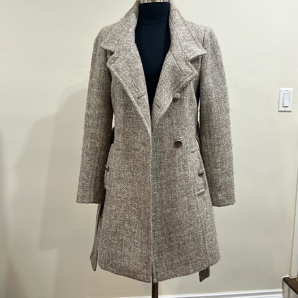 Tahari wool coat - size 2